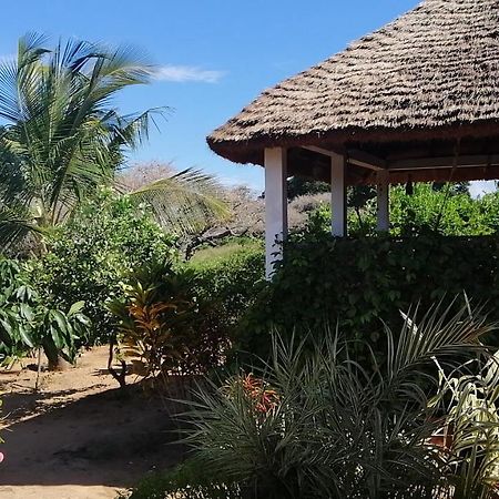 Akine Ti Kasso Piscine Otel Diembéreng Dış mekan fotoğraf
