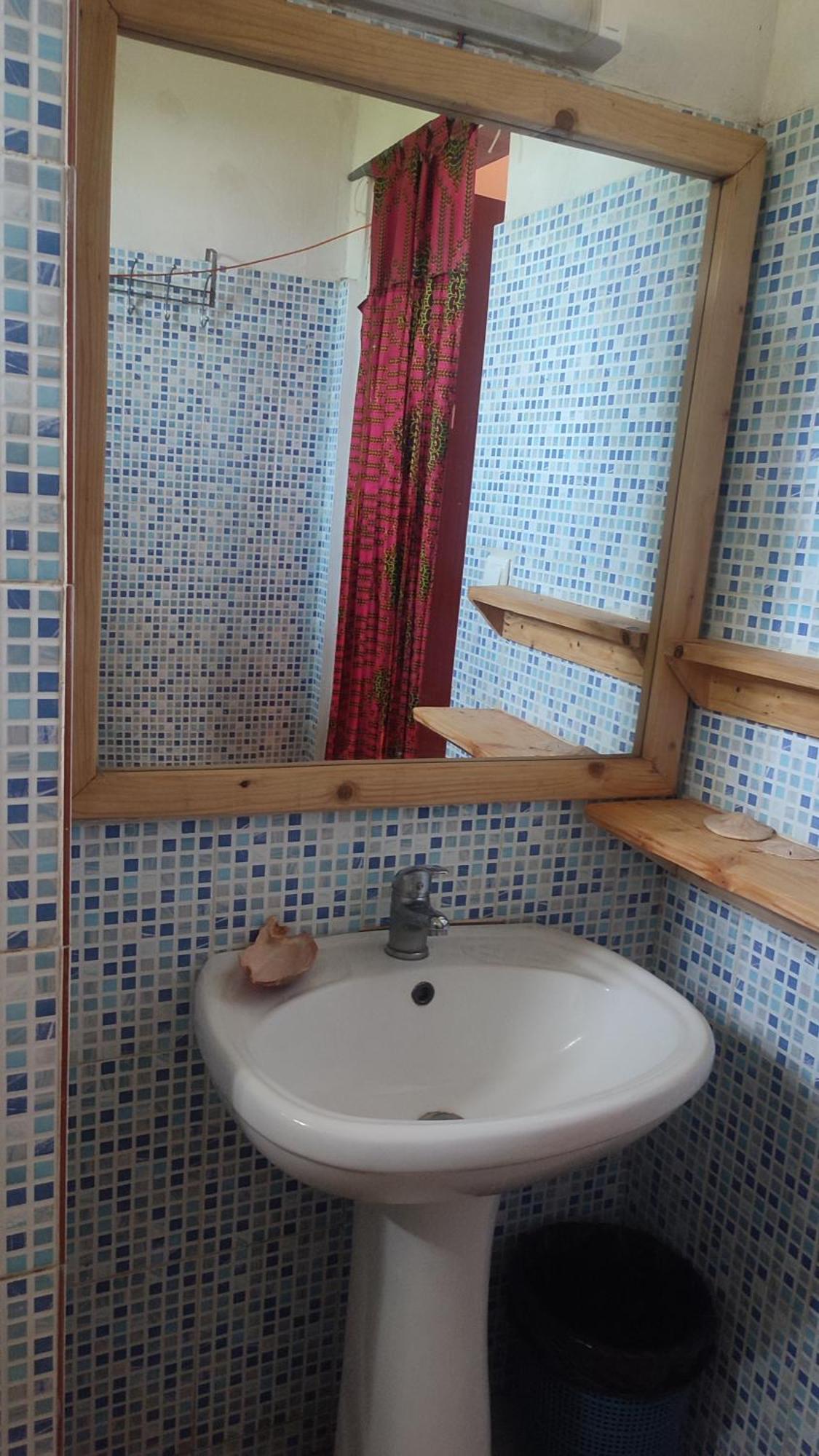 Akine Ti Kasso Piscine Otel Diembéreng Dış mekan fotoğraf