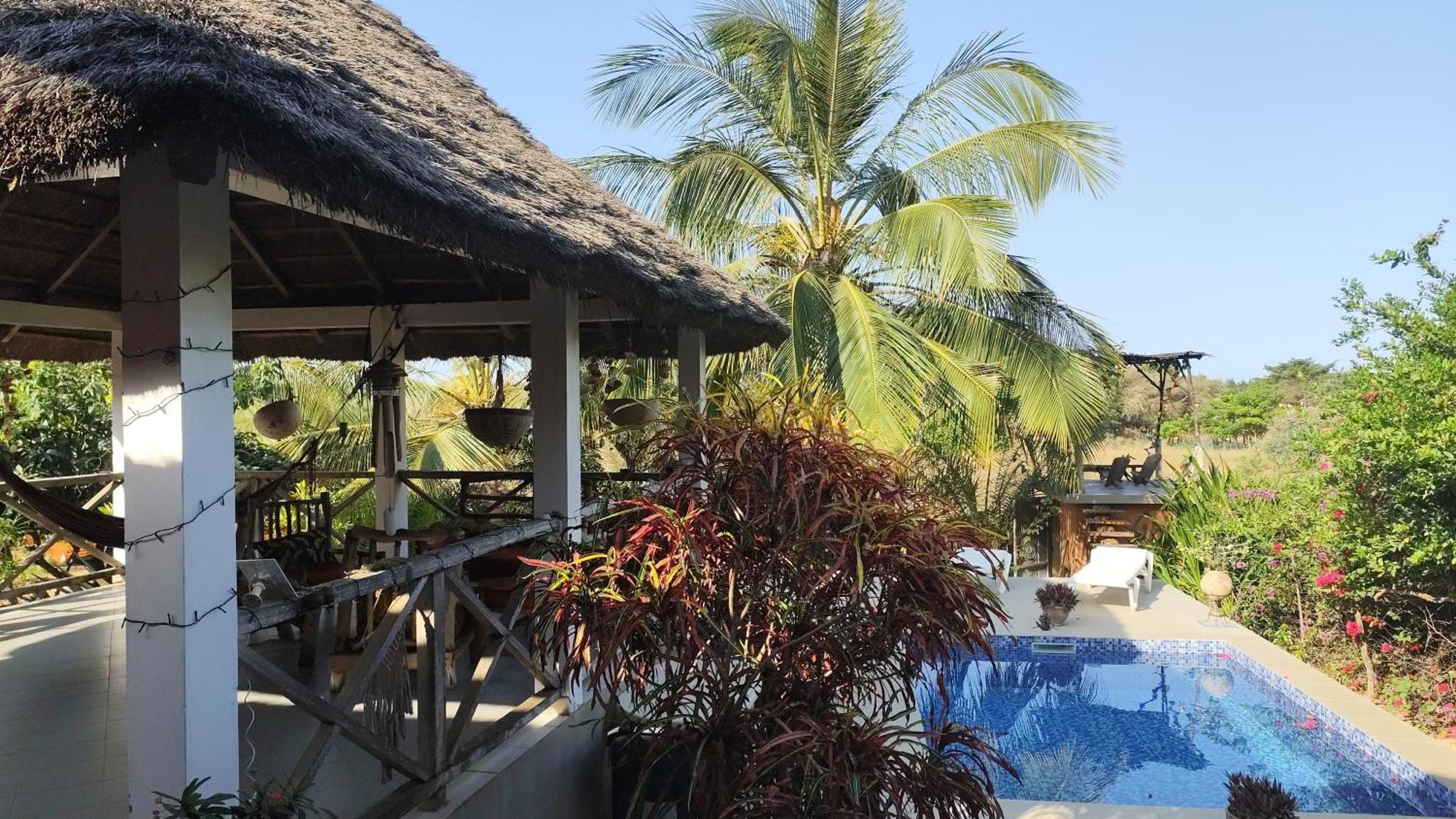 Akine Ti Kasso Piscine Otel Diembéreng Dış mekan fotoğraf